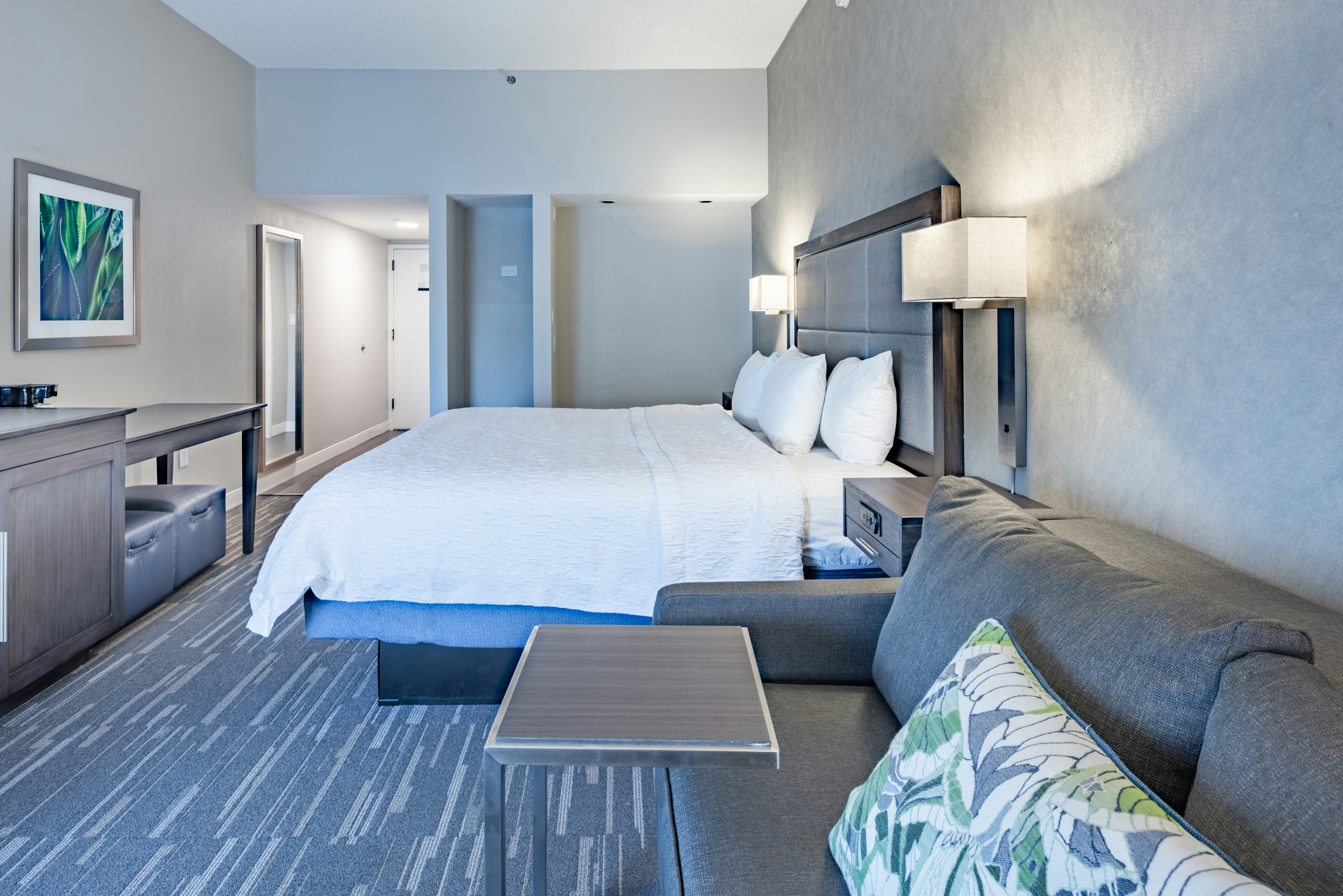 HOSPITALITY, SUITE