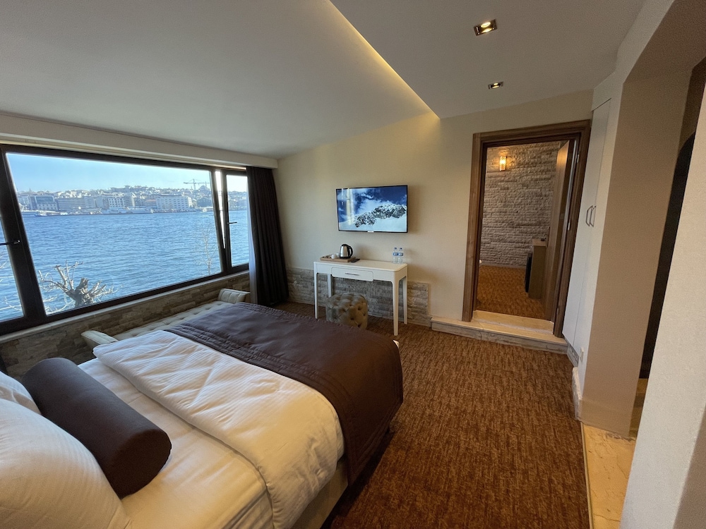 Weingart Seaside Hotel 18/52