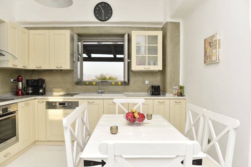 Naoussa Hills Boutique Resort- Adults Only (13+) 57/76