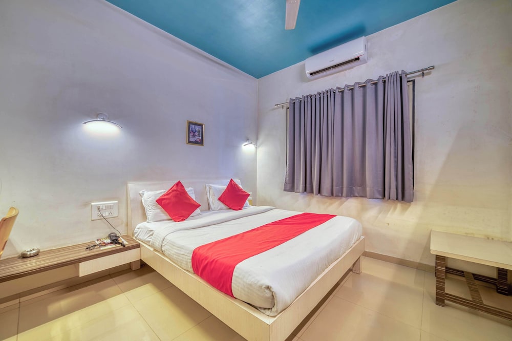 Hotel Grand Ashwin 12/41
