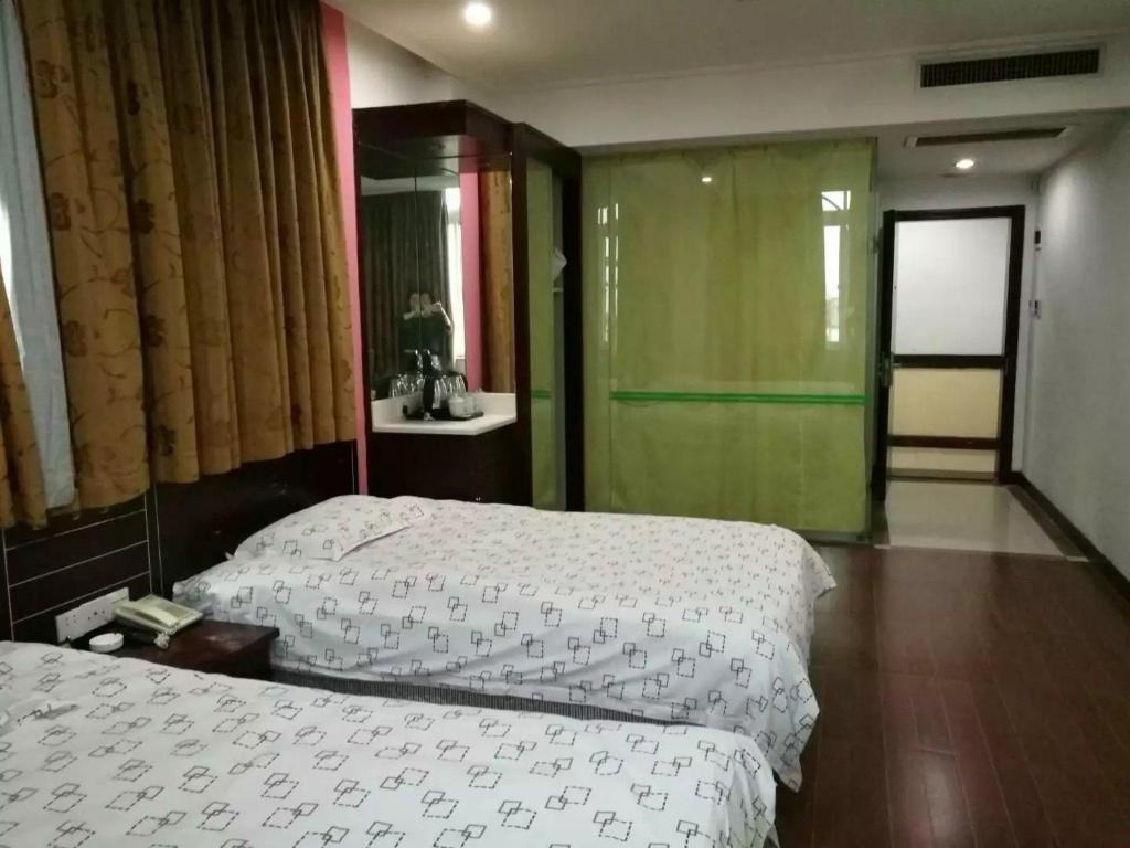 Guangzhou Xinzhou Hotel 11/18