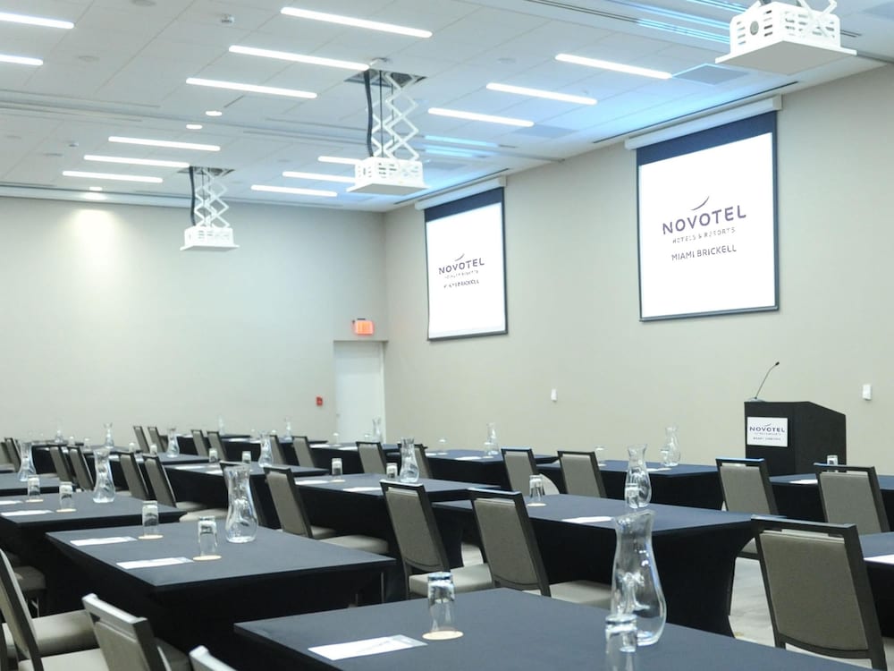 Novotel Miami Brickell 65/74