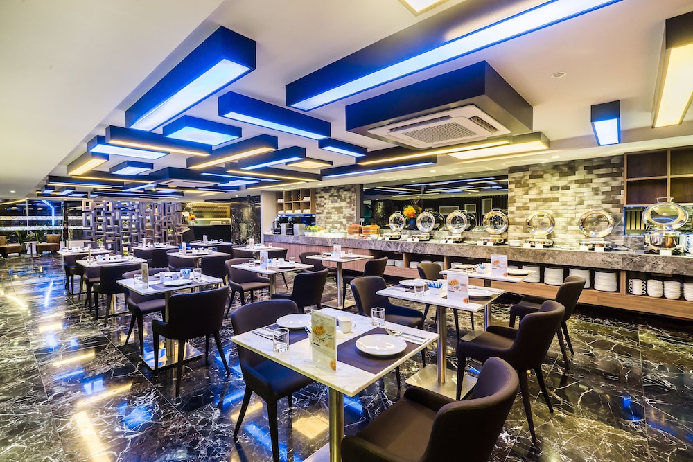 restaurant cafeteria
