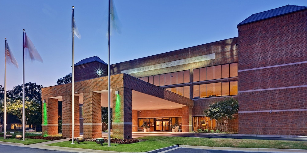 Holiday Inn Memphis University of Memphis 2/39