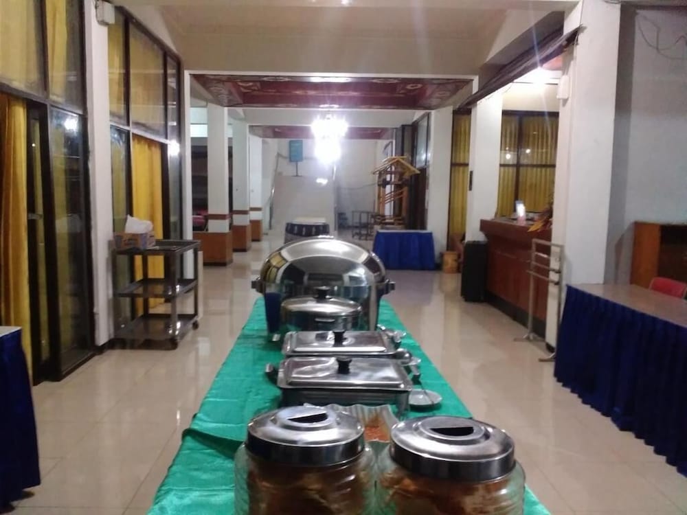 Satya Graha Hotel 64/79
