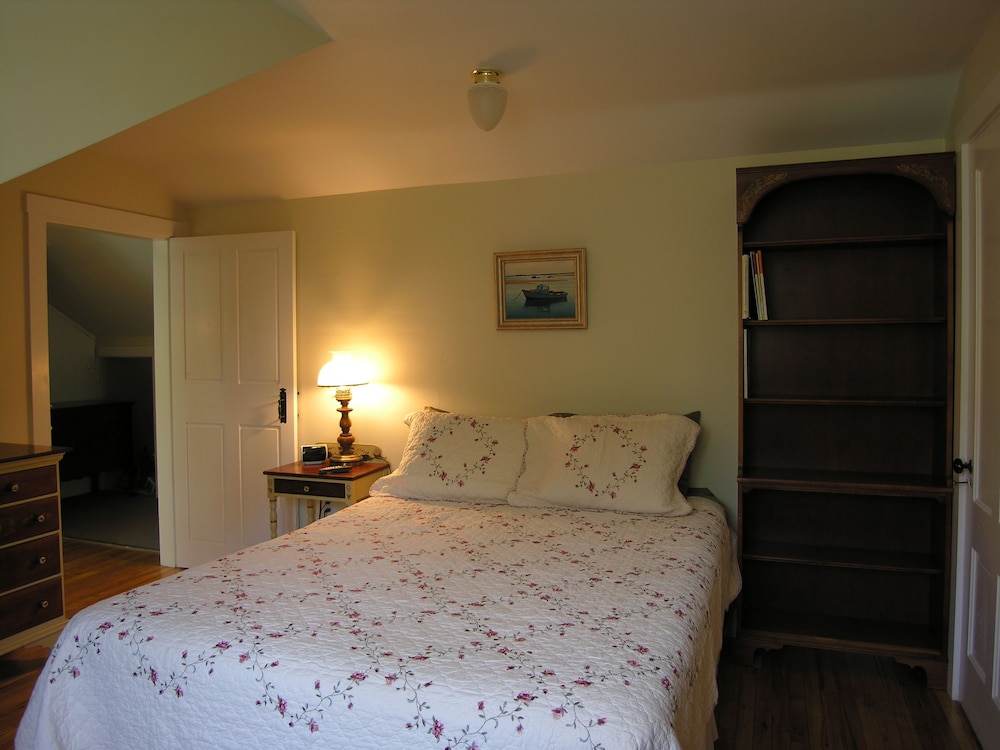 Delano Homestead Bed & Breakfast 10/64