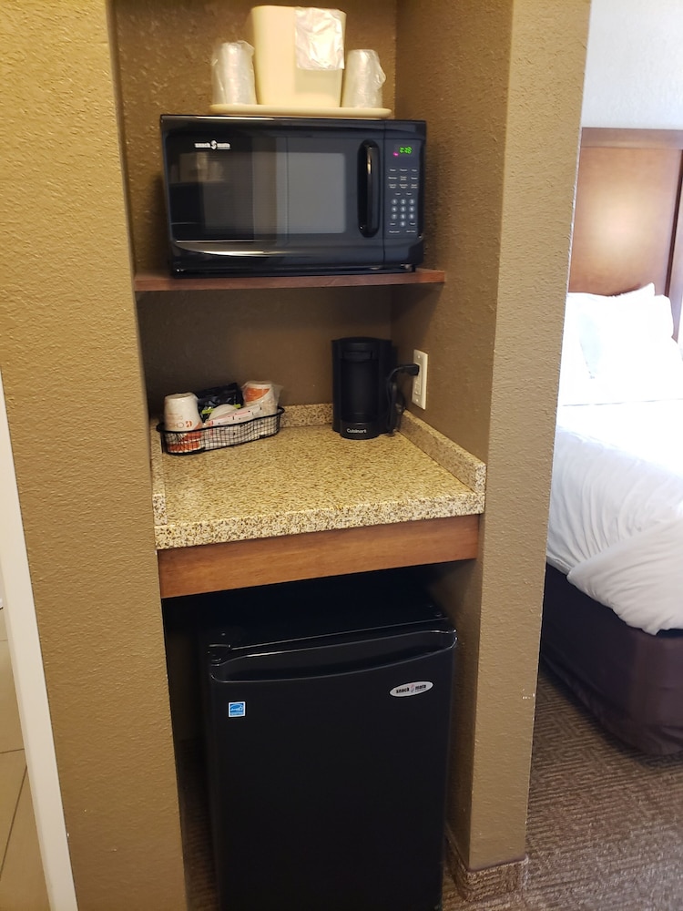 Comfort Inn & Suites Sidney I-80 10/49