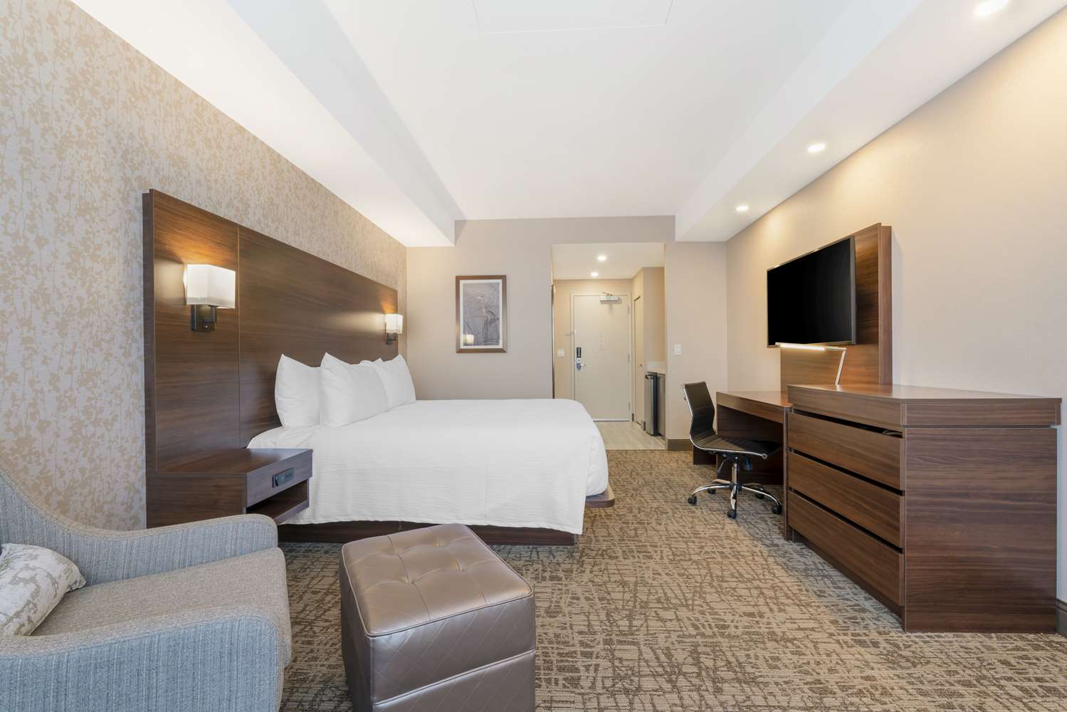 Best Western Plus Mission City Lodge 7/25
