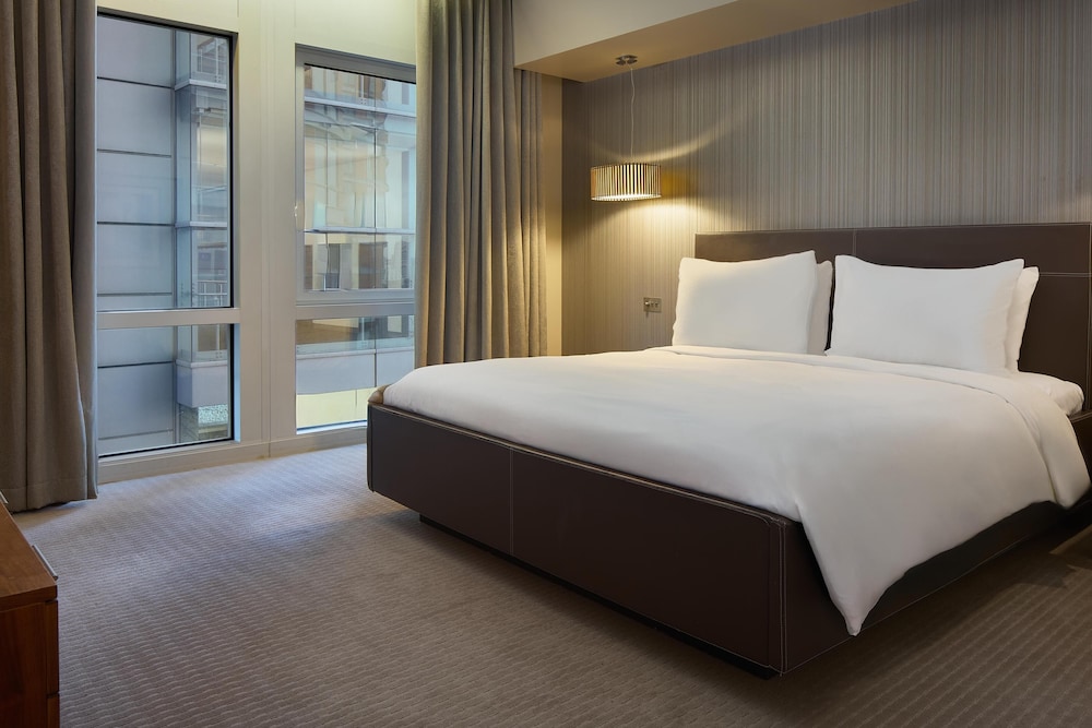 Radisson Blu Hotel, London Canary Wharf East 27/74