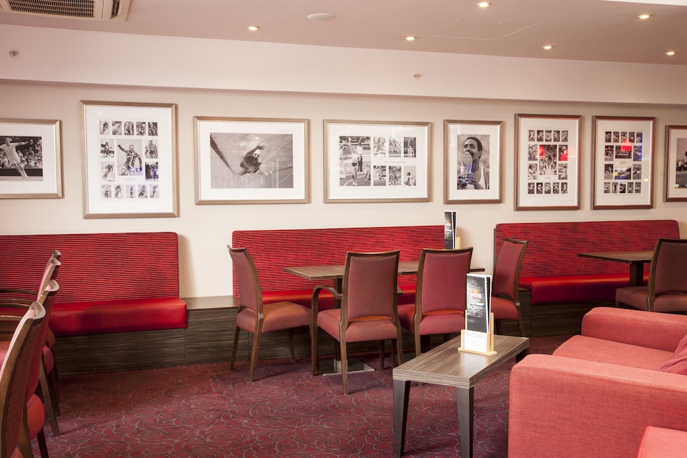 Holiday Inn Lincoln 37/65