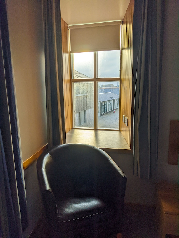 Ferry Inn 26/50
