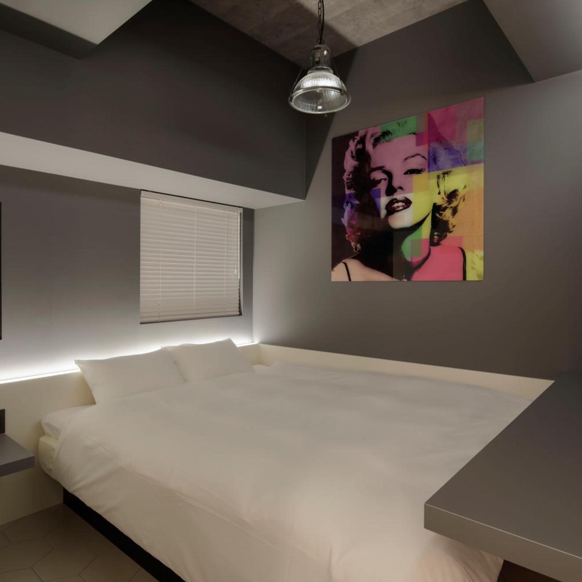 Third Place Hotel 7/41