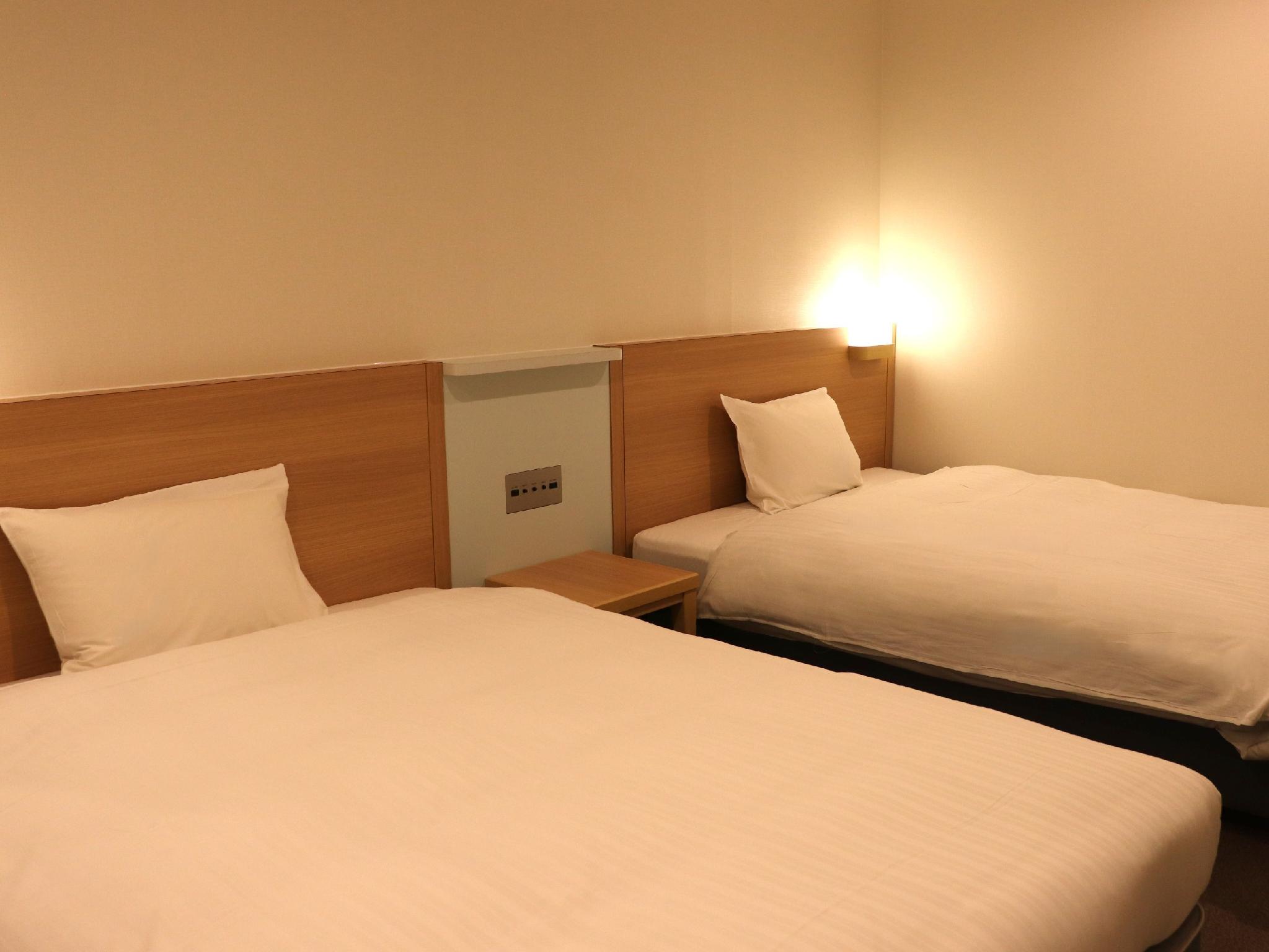 STANDARD, TWIN BEDS