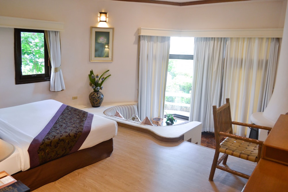 Imperial Phukaew Hill Resort 23/67