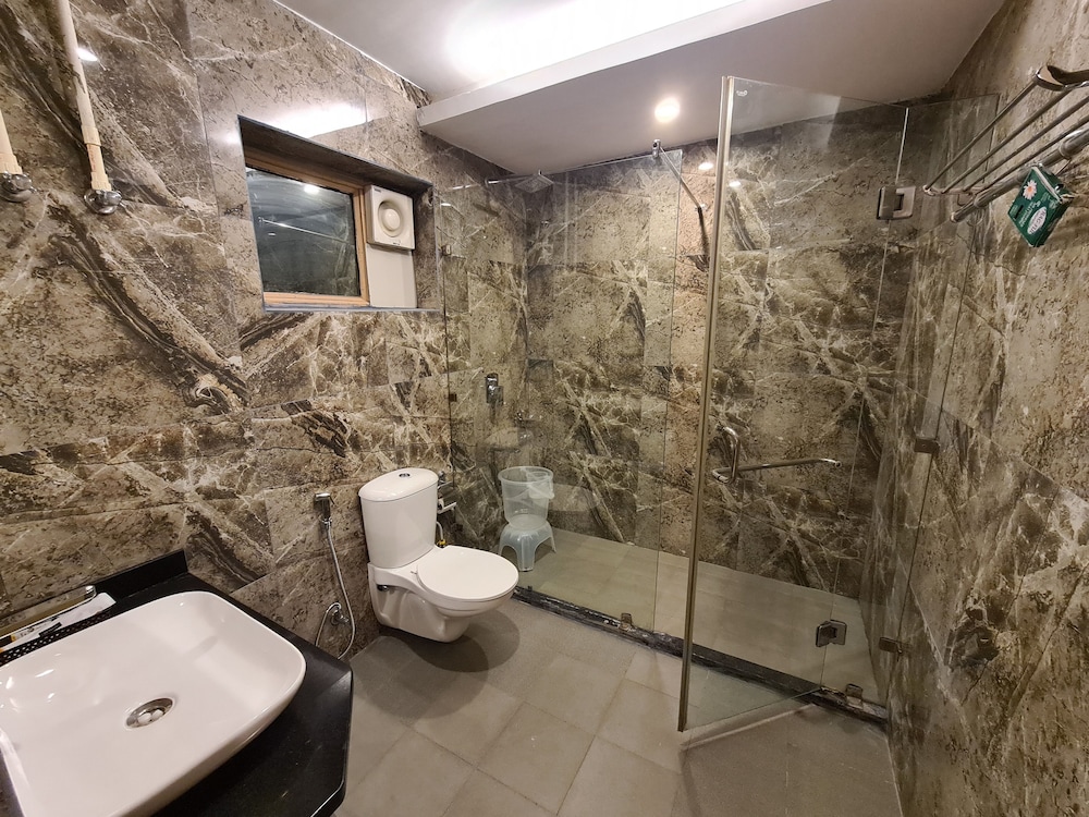 Hotel Rajpur Heights 50/50