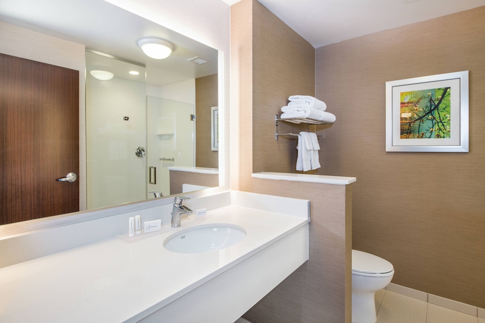 Fairfield Inn & Suites By Marriott Dayton 16/47
