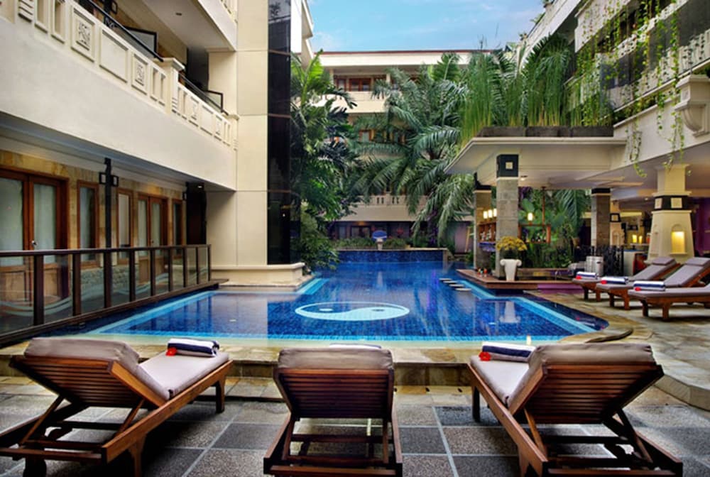 Famous Hotel Kuta (ex Permata Kuta Hotel by Prasanthi) in Tuban   (Bali)