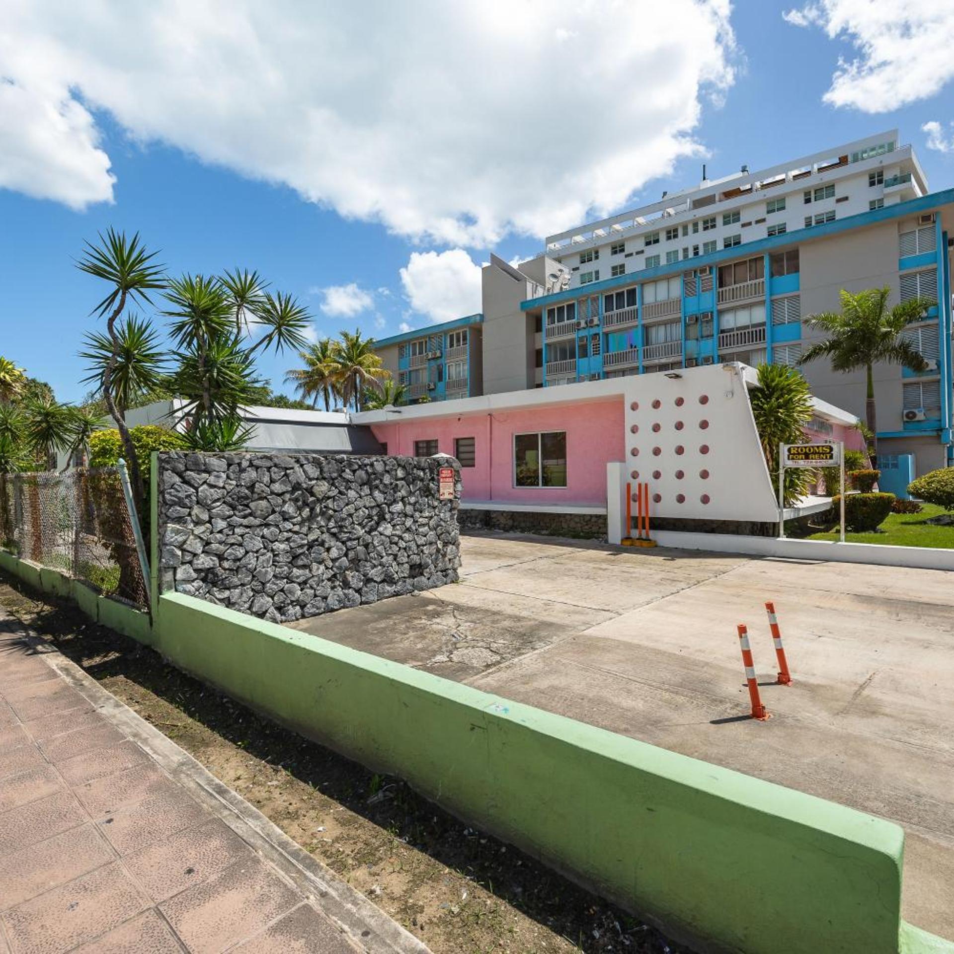 BORINQUEN BEACH INN 36/39