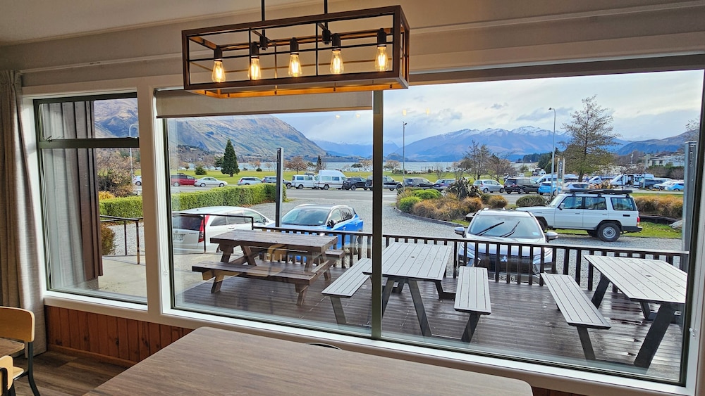 Haka House Wanaka 29/37