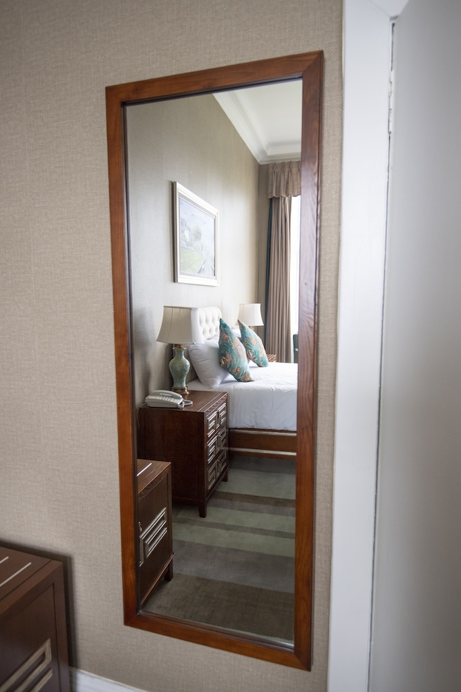 Glenburn Hotel 42/42