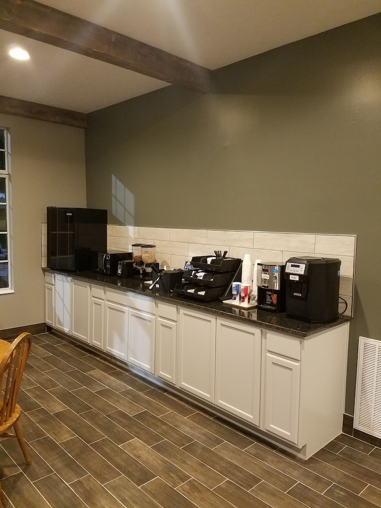 Meriwether Country Inn 14/40