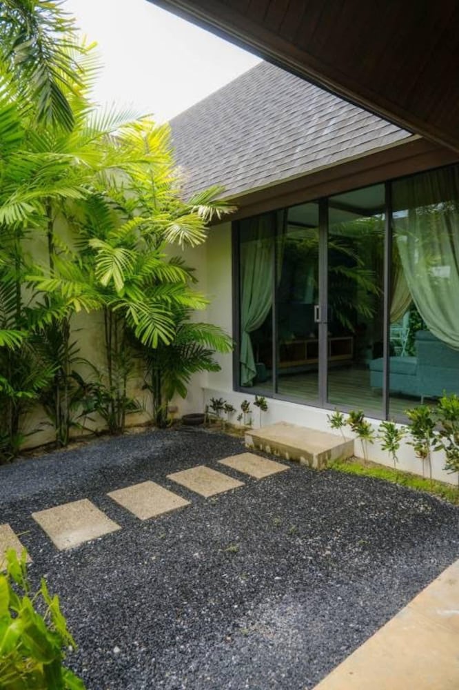 THE KIRI VILLAS RESORT 3/69