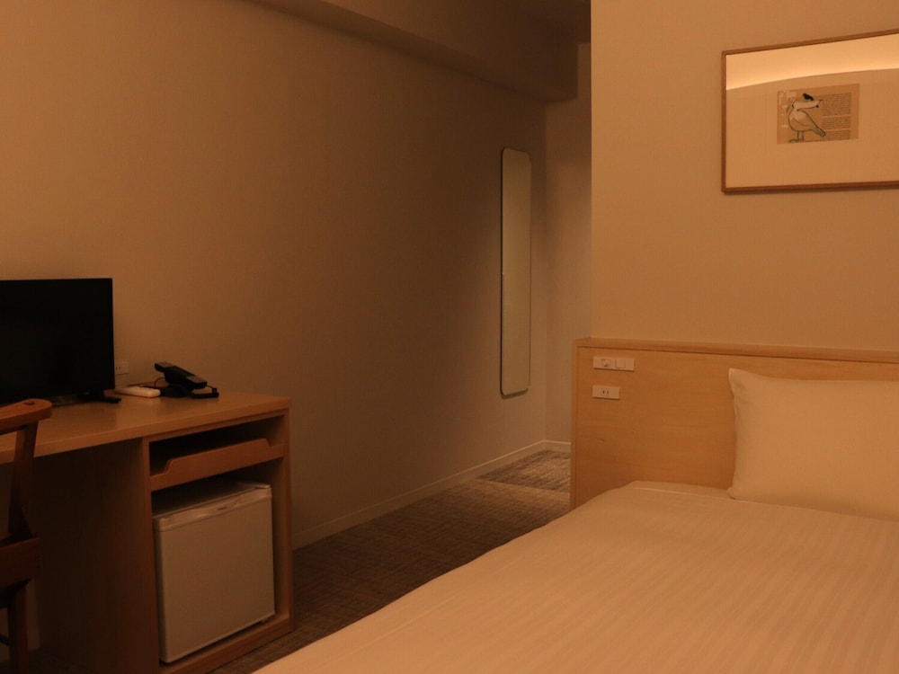 Shin Osaka Station Hotel Honkan 33/55