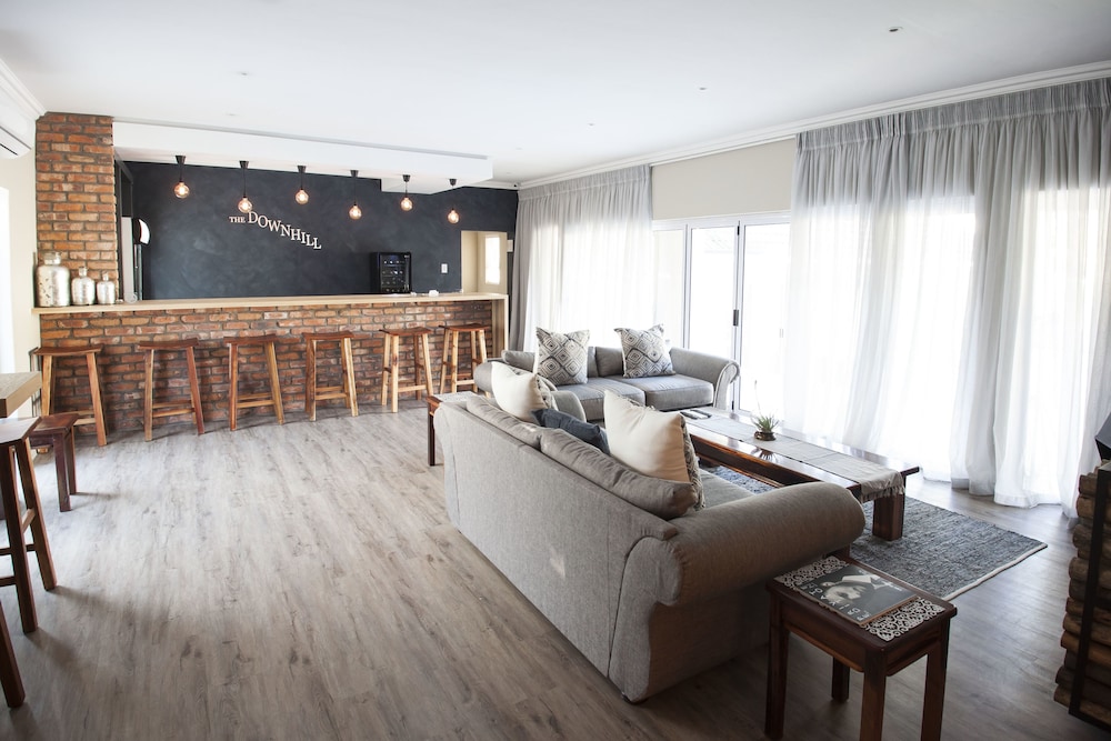 The Hill Boutique Bed & Breakfast 20/30