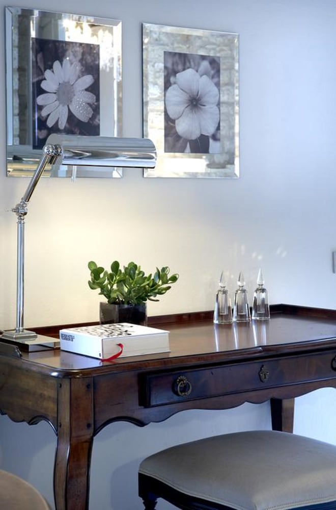 Torri E Merli Boutique Hotel 59/59