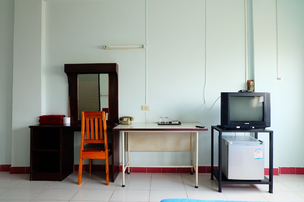 Thairungruang Backpackers Suratthani 2/16