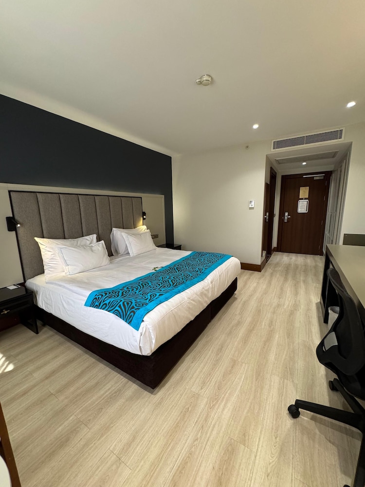 Teymur Continental Hotel 14/46