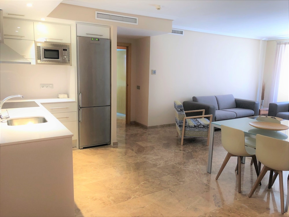 Apartamentos Plaza Picasso 50/71