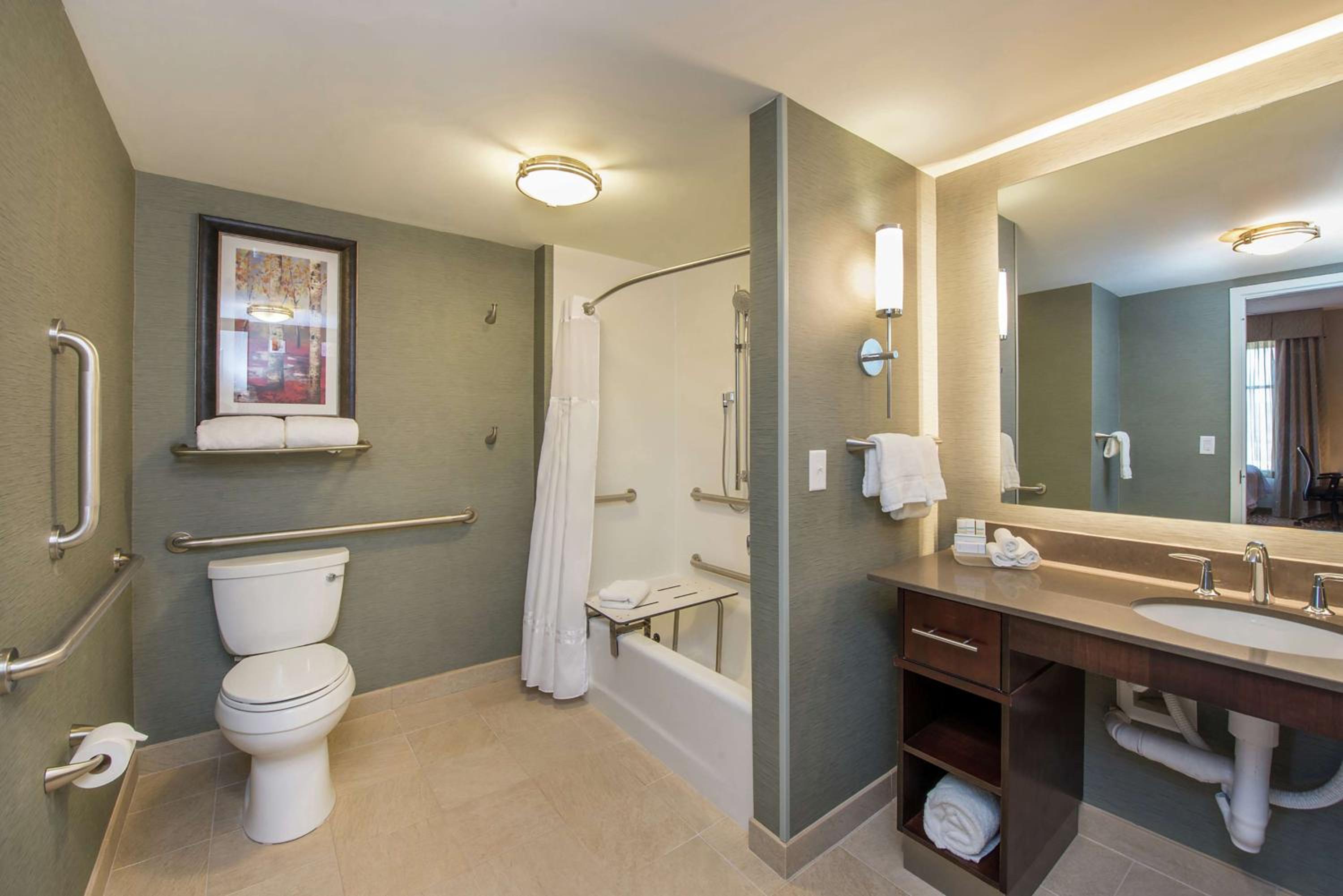 استوديو بسرير كينج مع أريكة لذوي الإعاقة، Homewood Suites By Hilton Boston Marlborough 4/4