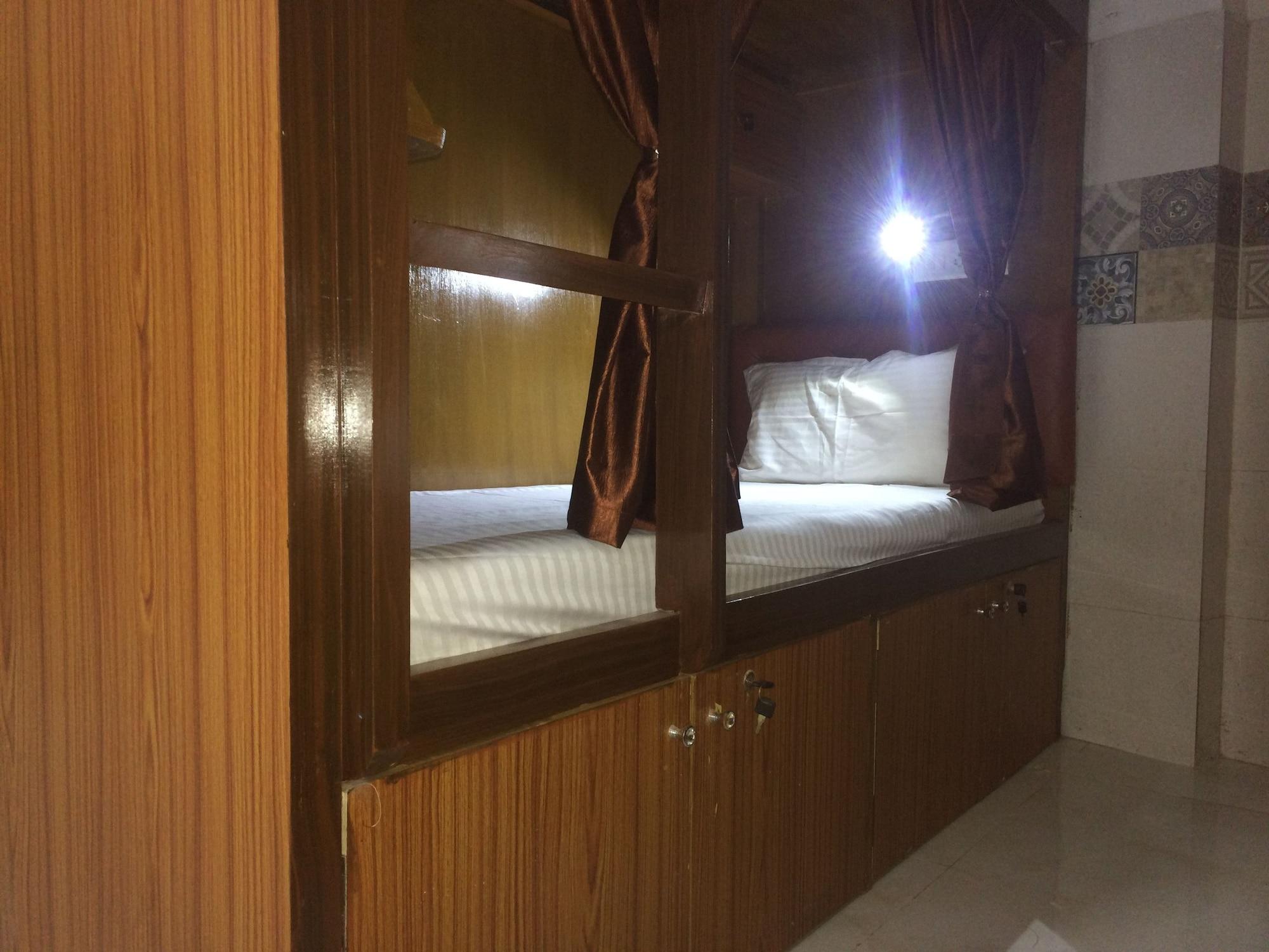 Zara Dormitory 8/13