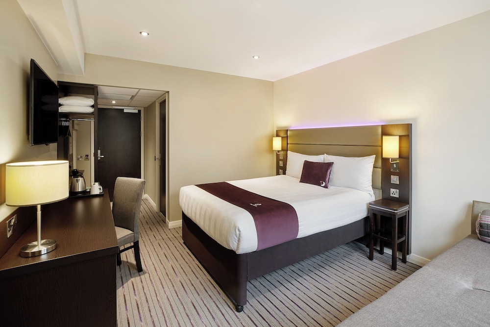 Premier Inn Newton Abbot 22/62