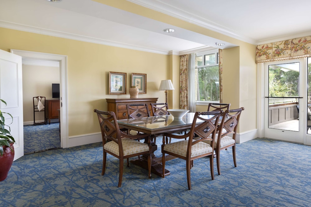 The Inn And Club At Harbour Town 26/50