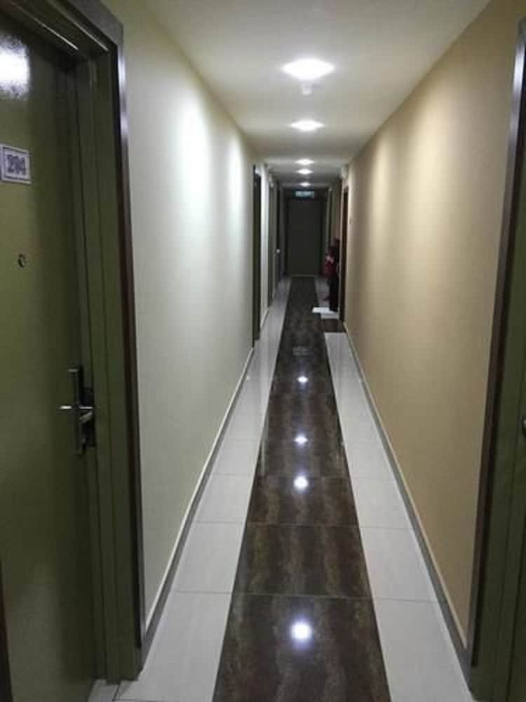 Golden Night Hotel Sunway 32/62