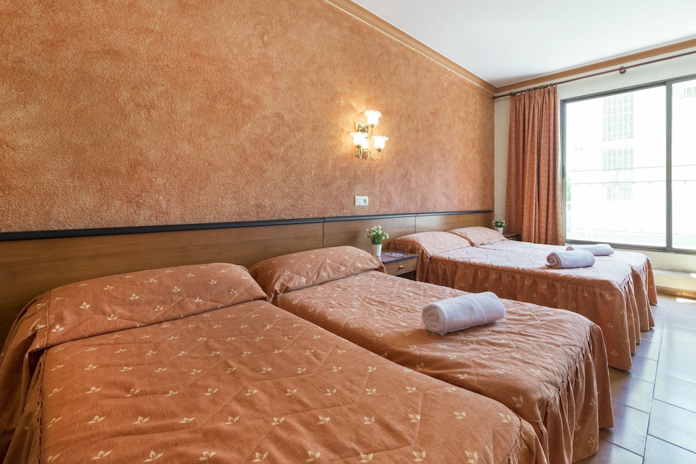 Hotel Marisol 12/50
