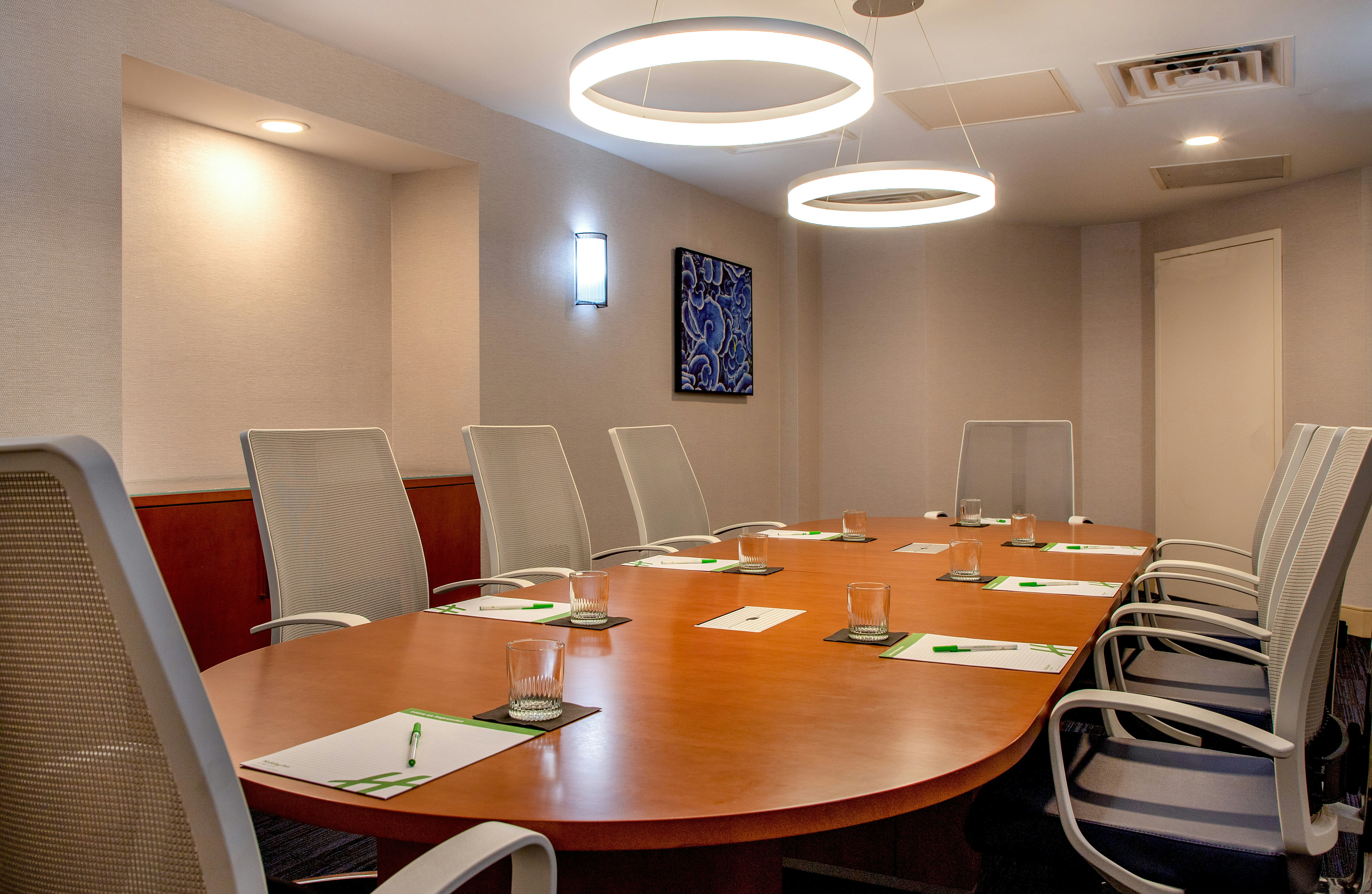 Holiday Inn Newport News - Hampton 23/24