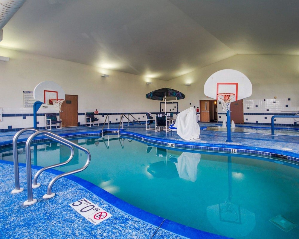 Comfort Inn And Suites Madison North 13/45