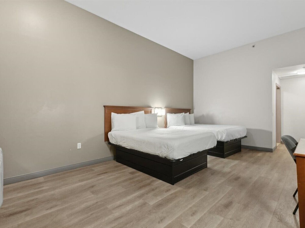 Edison Motor Lodge 8/21