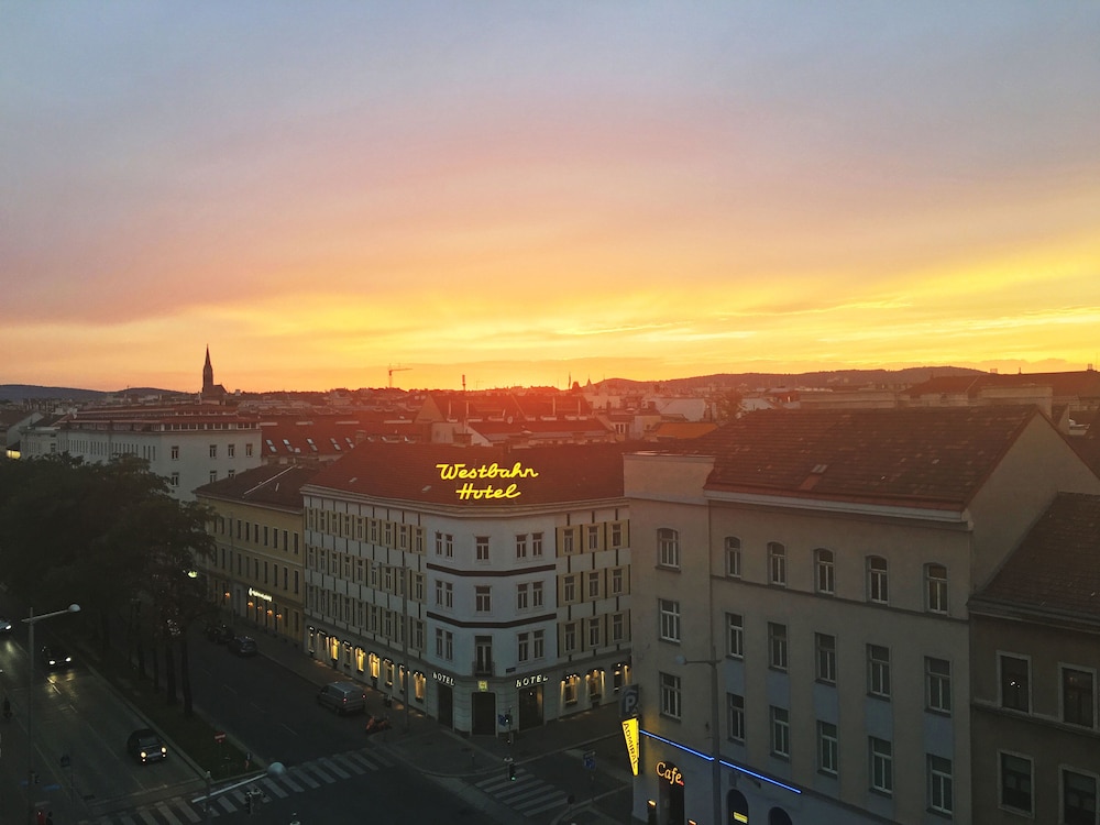 Hotel Westbahn 54/59