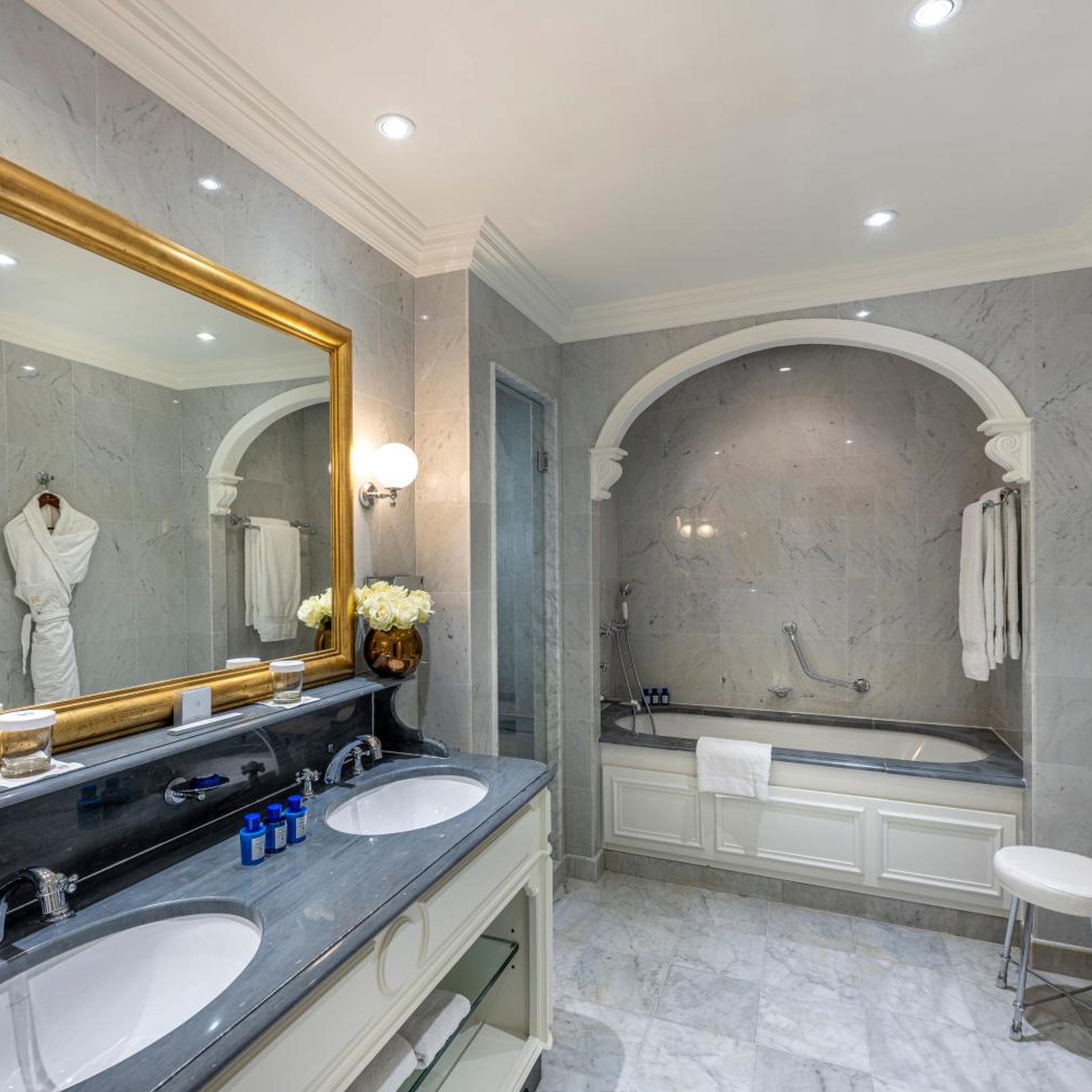 1 Bedroom, Suite, City or Courtyard View, Hotel Hermitage Monte Carlo 7/7