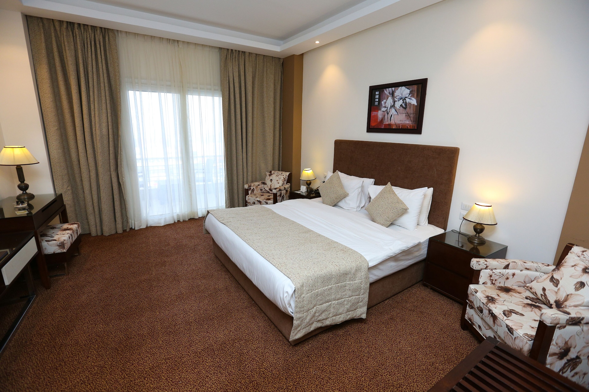 JUNIOR SUITE