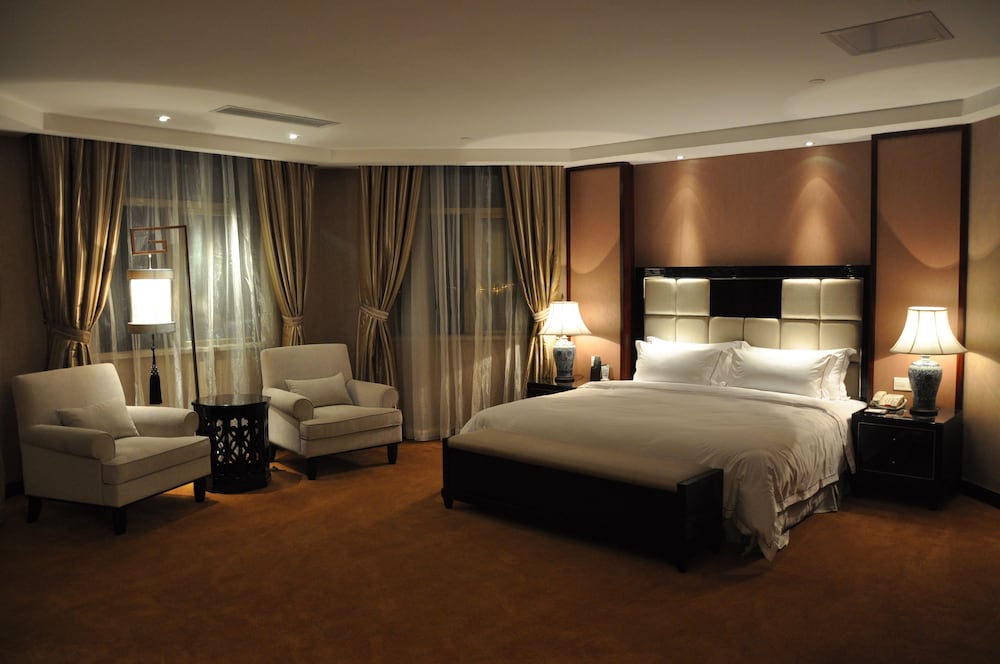 Country Garden Phoenix Hotel Changshou 11/54