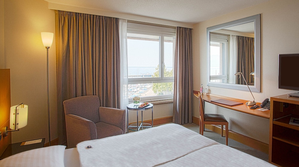 MOVENPICK HOTEL LAUSANNE 25/79