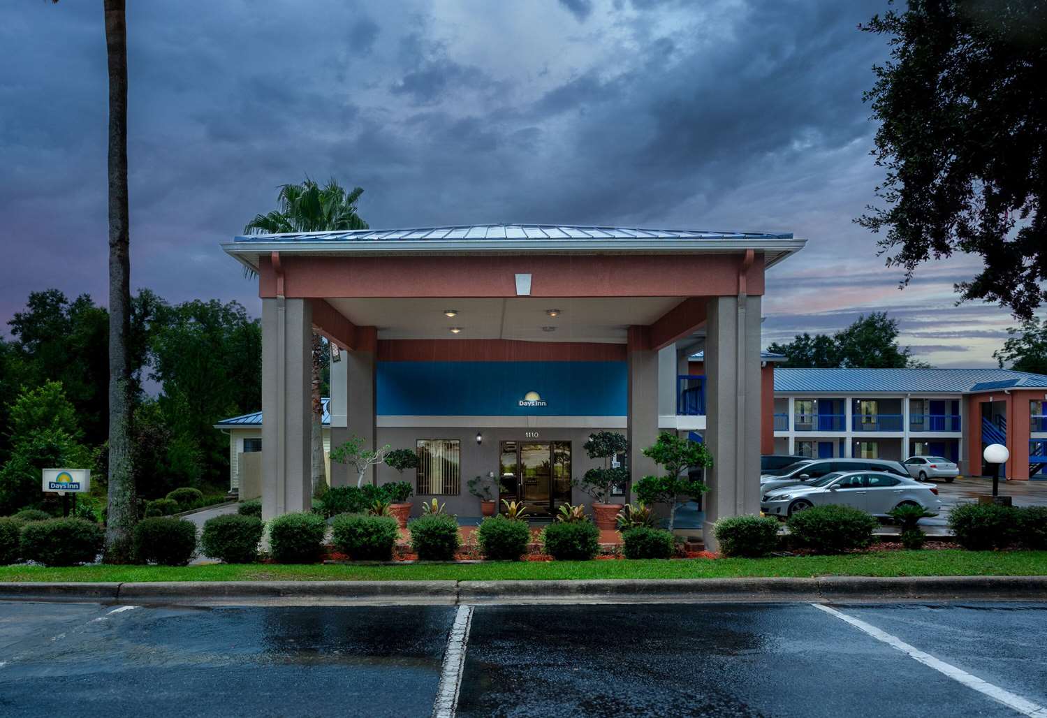 Days Inn by Wyndham Chipley 1/17