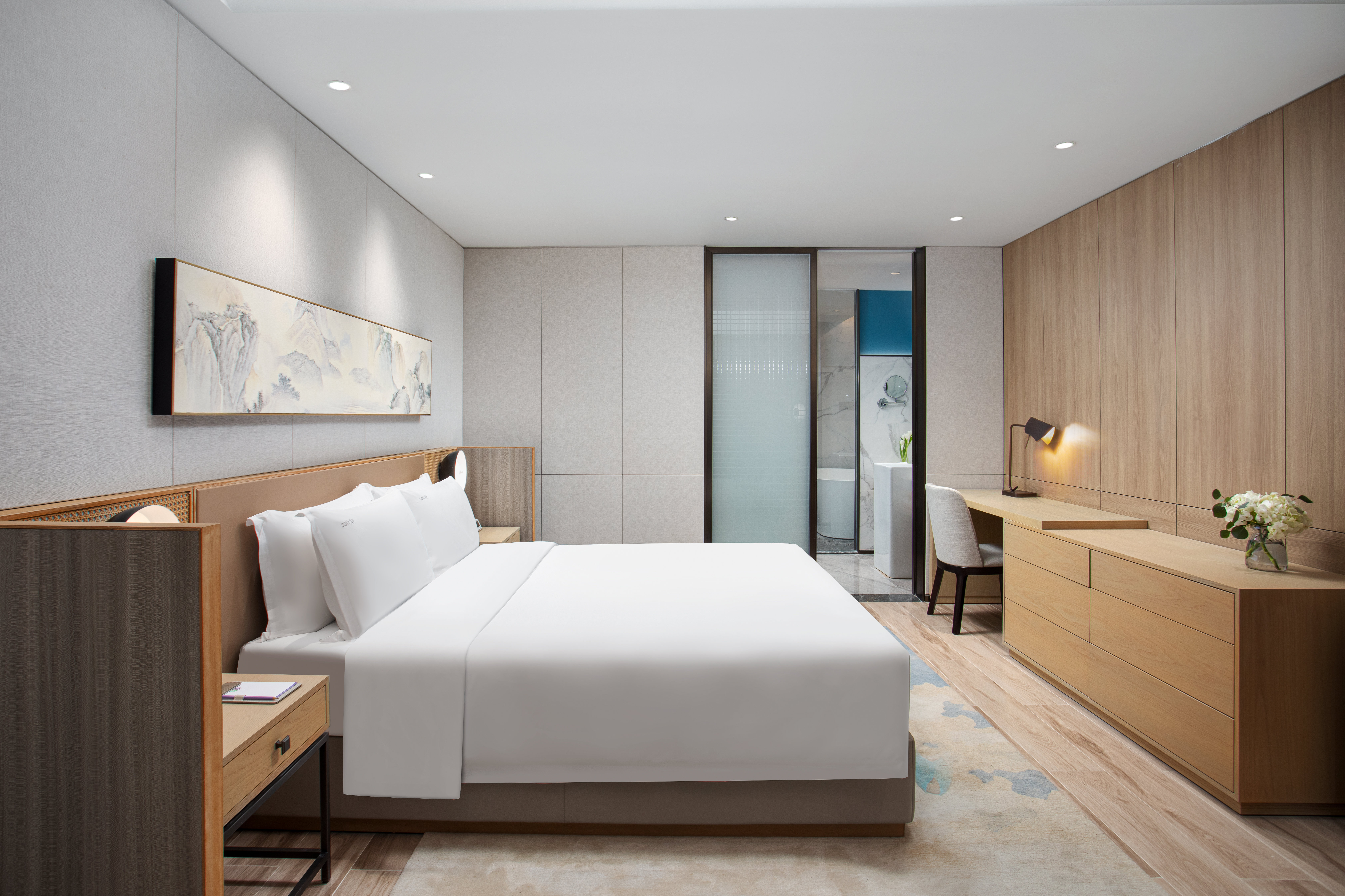 HOLIDAY INN RESORT SANYA BAY 13/50