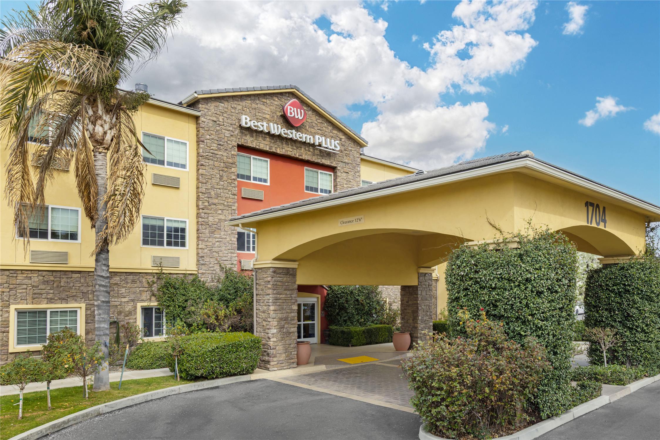 Best Western Plus Wasco Inn & Suites 6/63