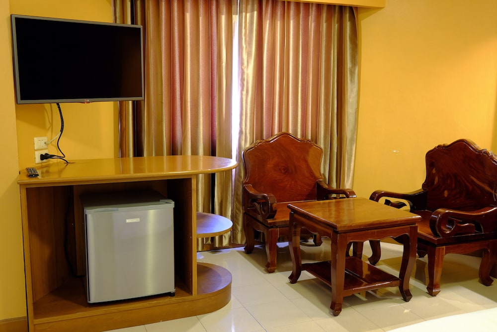 Pj Inn Pattaya 41/43